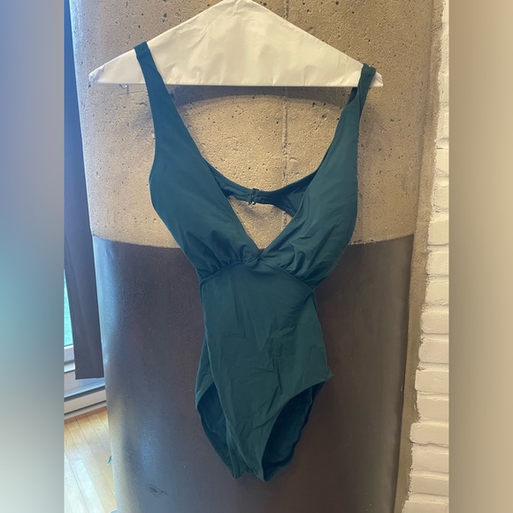 Zara swim - Picture 2 of 5